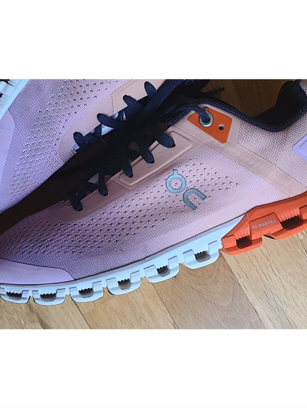 On Running Cloudflow 3 Sz 8 Travel Athleisure Dopamine Dressing Normcore - Picture 11 of 16